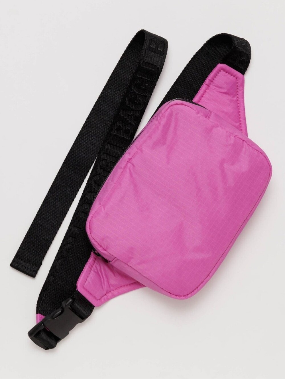 *NWT* BAGGU Puffy Fanny Pack In Extra Pink